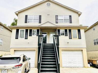 Main picture of 512 Joseph St