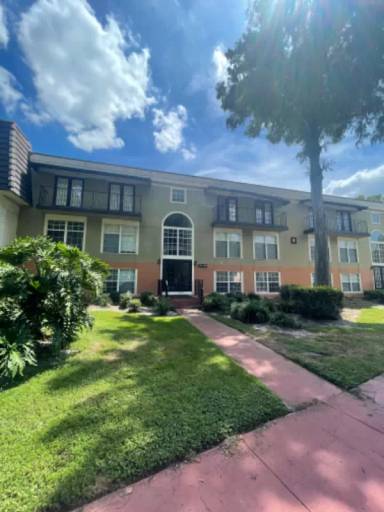 Main picture of 3938 Versailles Dr