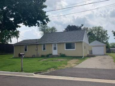Main picture of 9804 Orlando St