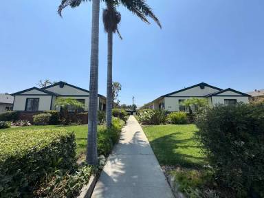 Main picture of 441 S Baldwin Ave