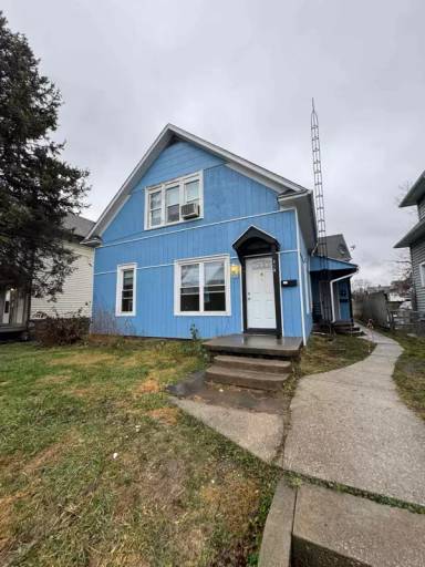 Main picture of 315 Parker Ave