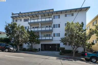 Main picture of 3768 Harrison St