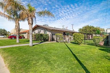 Main picture of 6938 E Earll Dr