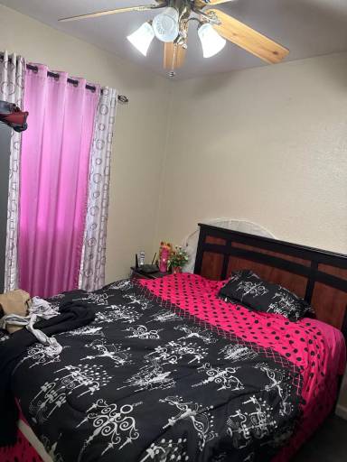 Main picture of 9284 Deddington Way