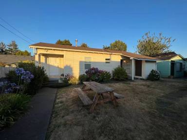 Main picture of 2035 Harrison Ave