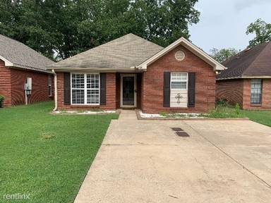Main picture of 28 Penton Ct