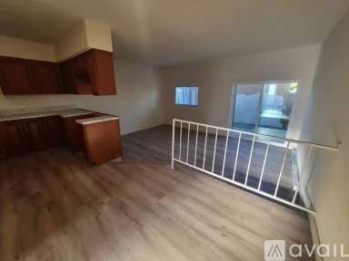 Main picture of 13111 Cypress St