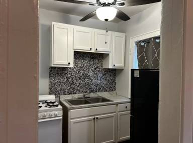 Main picture of 2061 W Atkinson Ave
