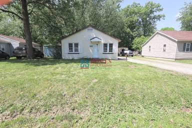 Main picture of 1713 Hawthorne Ave