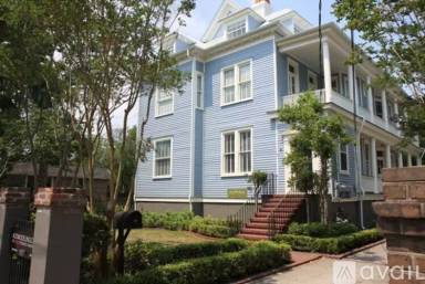 Main picture of 82 Rutledge Ave
