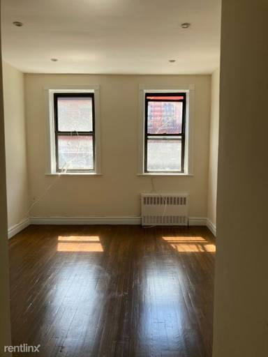 Main picture of 443 E 78th St