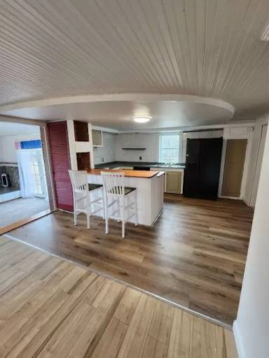 Main picture of 2858 Broadway