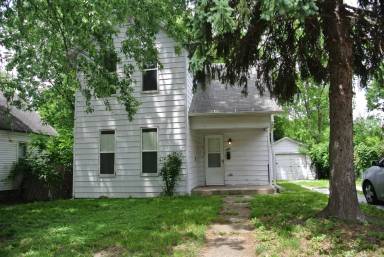 Main picture of 309 E Crosier St