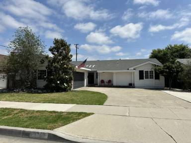Main picture of 2748 E Dorothy Pl
