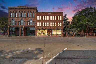 Main picture of 319 N Main Ave