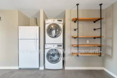 Main picture of 1869 S Jackson St