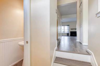 Main picture of 7804 Creek Shore Way