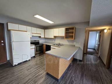 Main picture of 60 Miller Ave SW