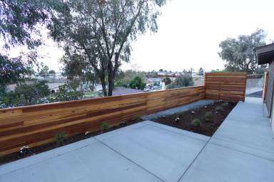 Main picture of 1902 Raymond Ln