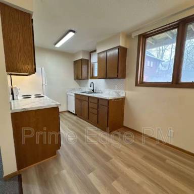 Main picture of 1235 S 22nd St