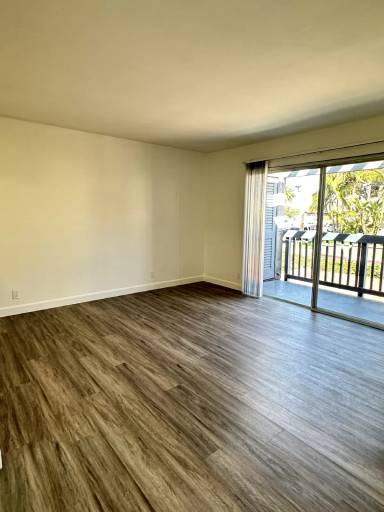 Main picture of 295 Acacia Ave