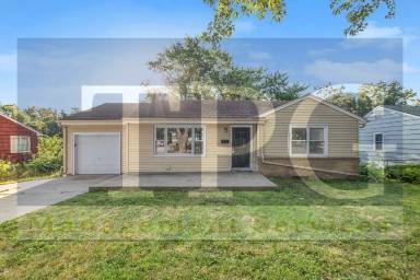 Main picture of 10401 Oakland Ave