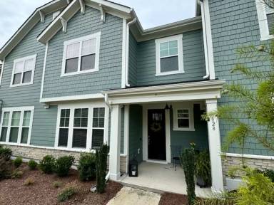 Main picture of 128 Etteinne Garden Ln