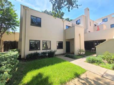 Main picture of 403 Anita St