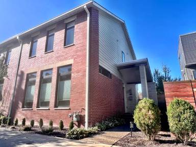 Main picture of 130 Home St