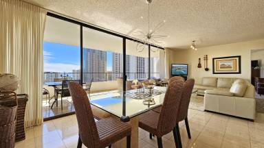 Main picture of Canterbury Place Condo
