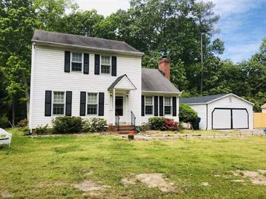 Main picture of 10720 Trailwood Dr