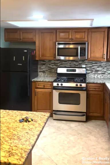 Main picture of 62 Frederickson Dr