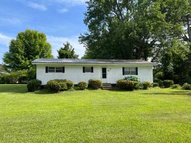 Main picture of 24 Agan Dr