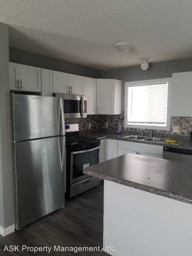 Main picture of 7211 Camden Ave N
