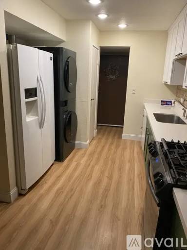 Main picture of Neil Rd Apartments