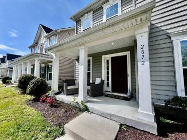 Main picture of 2872 Greenwood Dr