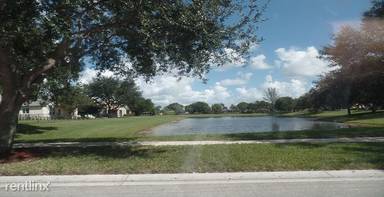Main picture of 128 Seminole Lakes Dr