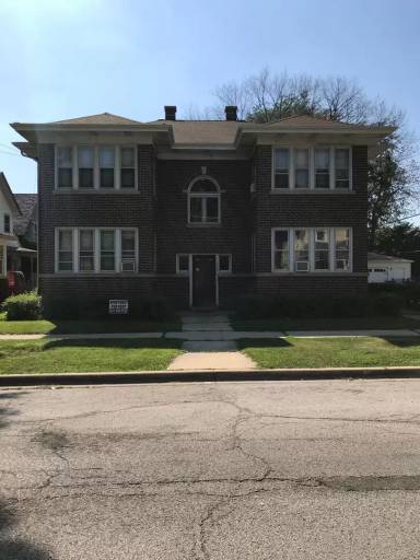 Main picture of 306 N Locust St