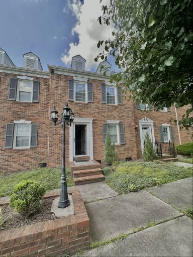 Main picture of 1102 Konnarock Rd