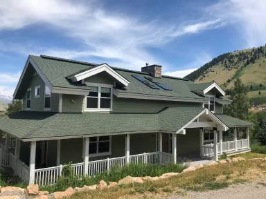 Main picture of 935 Upper Cache Creek Dr