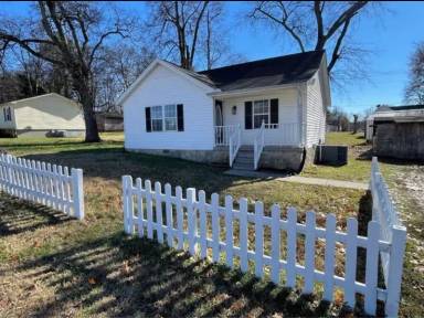 Main picture of 407 Dunnaway St