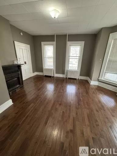 Main picture of 815 W 4th St