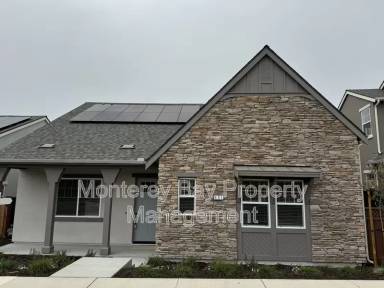 Main picture of 491 Marina Heights Dr