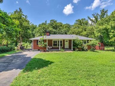 Main picture of 457 Ewing Ln