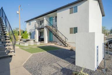 Main picture of 715 N 12th Ave