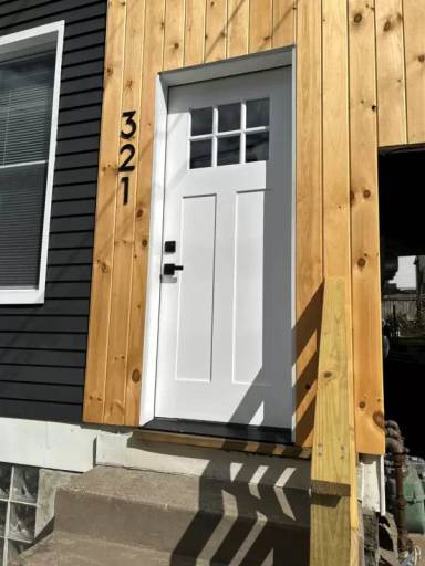 Main picture of 321 38th St