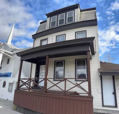 Main picture of 22 N 7th St