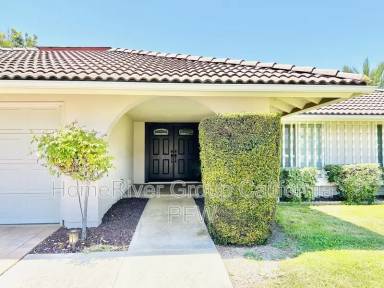 Main picture of 2149 Camino Rey