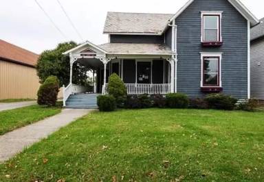 Main picture of 135 Cherry St
