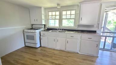 Main picture of 816 Voluntown Rd